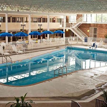 South Beloit Garden Hotel And Conference Center מראה חיצוני תמונה