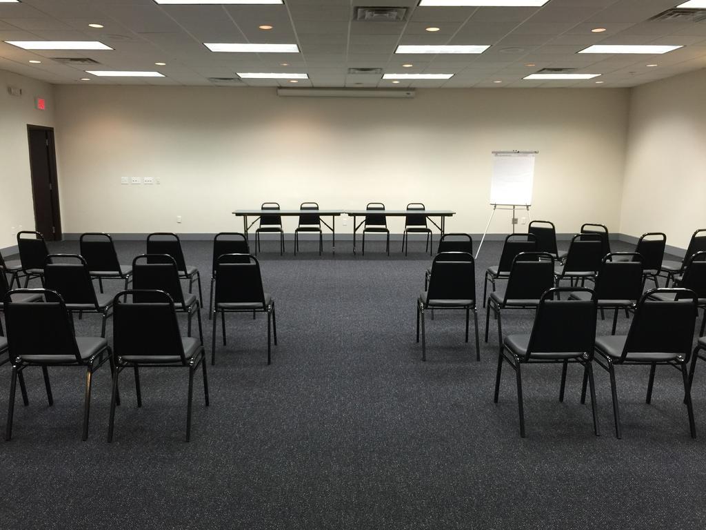 South Beloit Garden Hotel And Conference Center מראה חיצוני תמונה