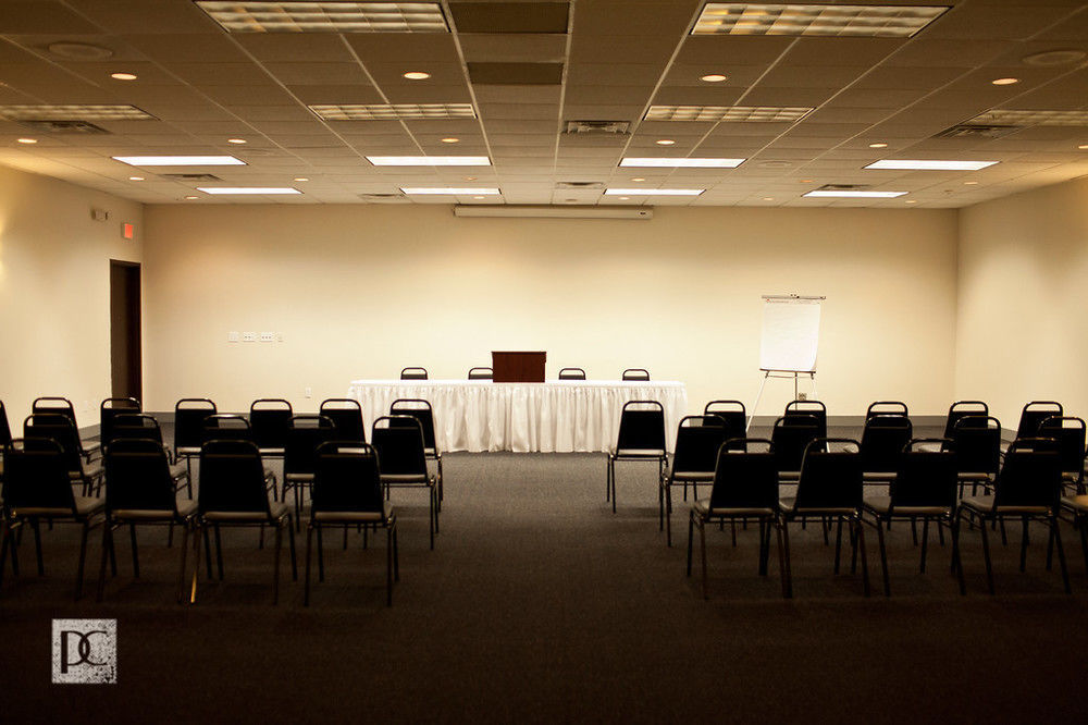 South Beloit Garden Hotel And Conference Center מראה חיצוני תמונה