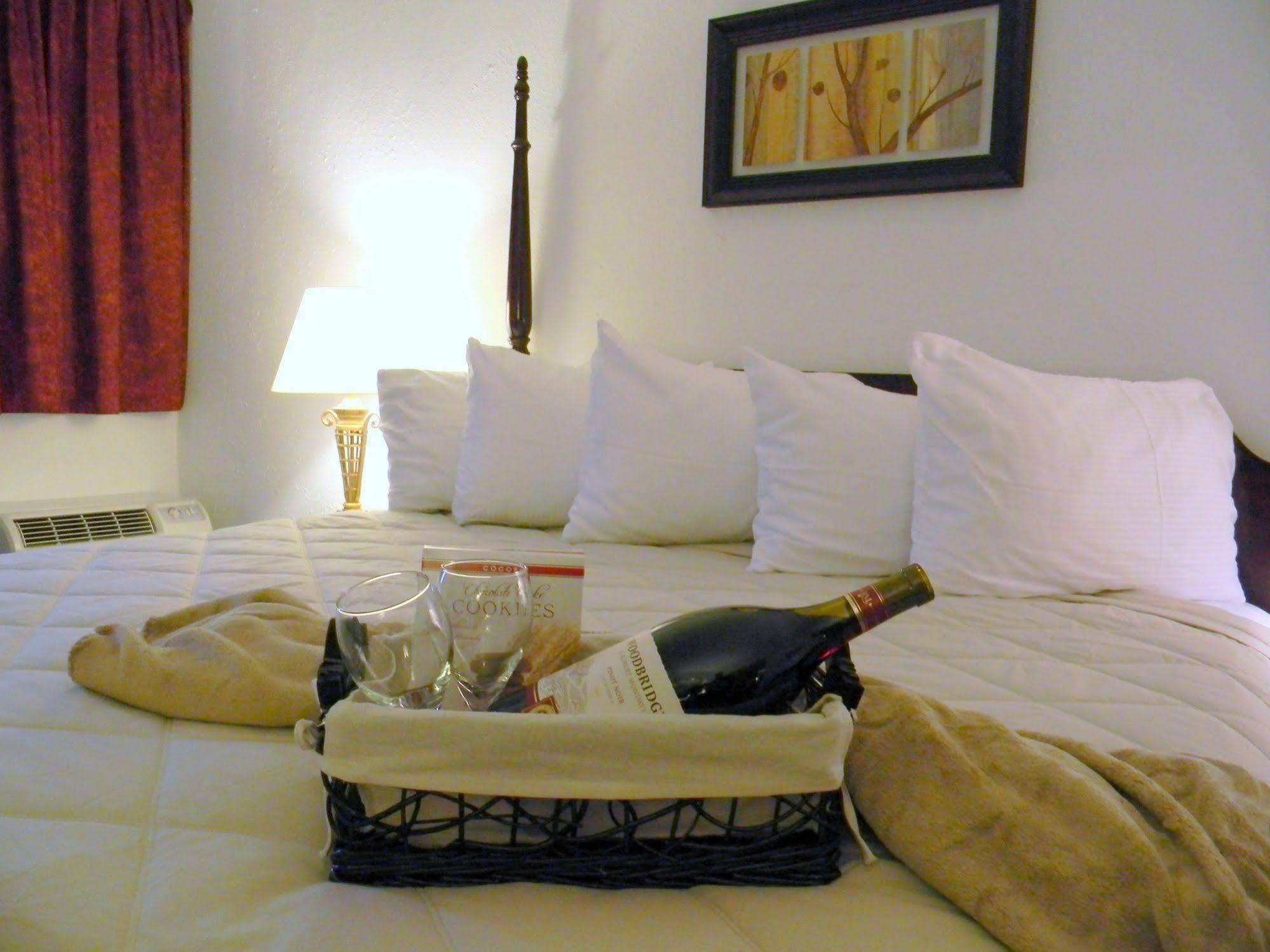 South Beloit Garden Hotel And Conference Center מראה חיצוני תמונה